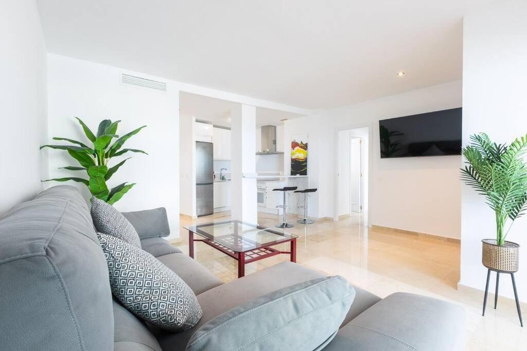 Seaview Marine Port With Pools Apartment Estepona