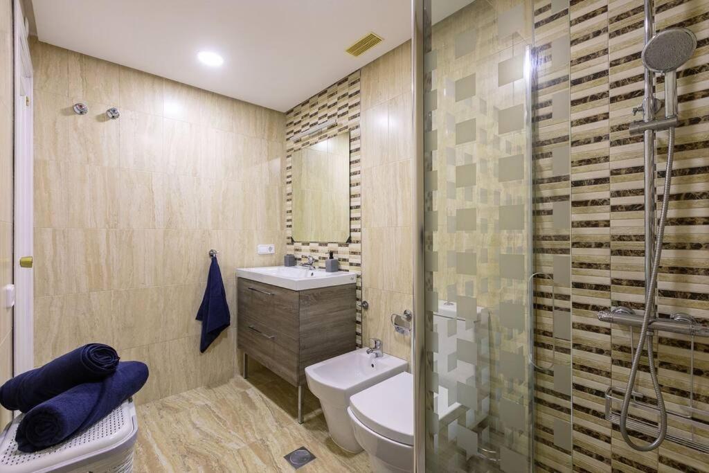 Seaview Marine Port With Pools Apartment