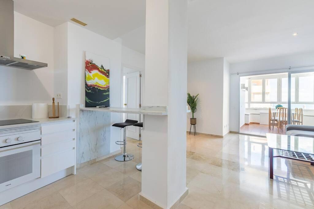 Apartment Seaview Marine Port With Pools Estepona