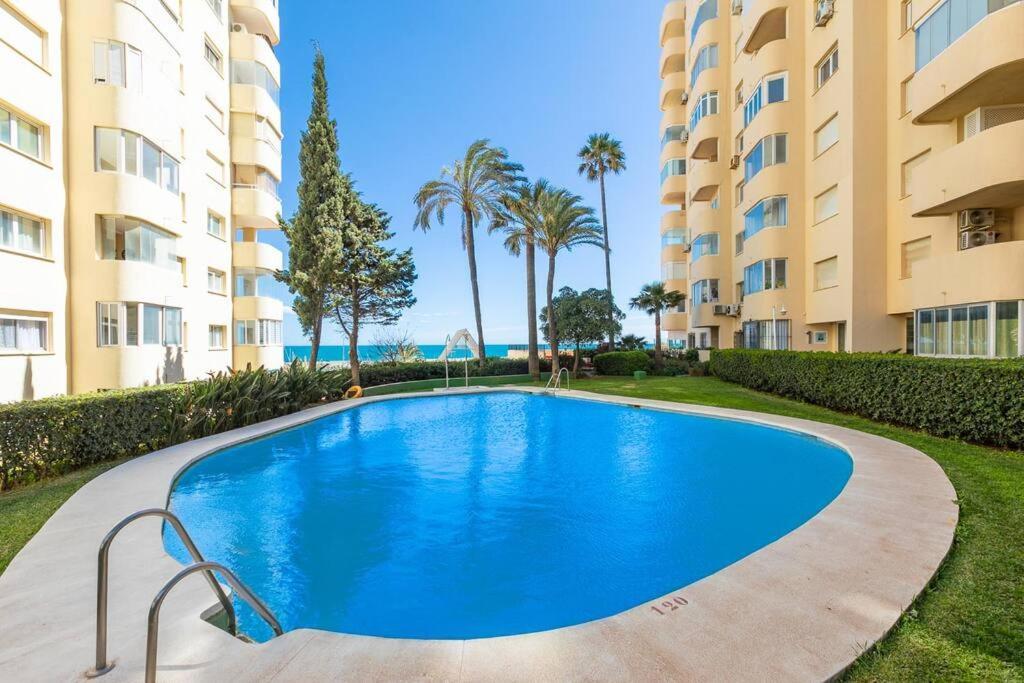 Seaview Marine Port With Pools Appartamento